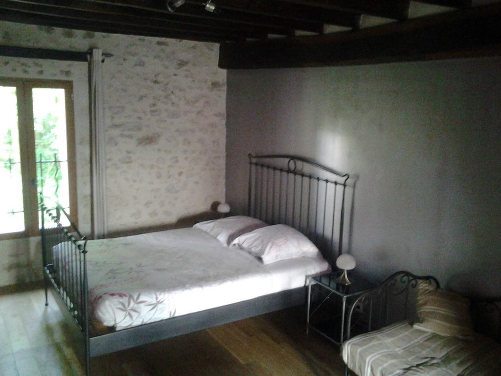 La Ferme Du Vintue Bed & Breakfast Etrechy  Ruang foto