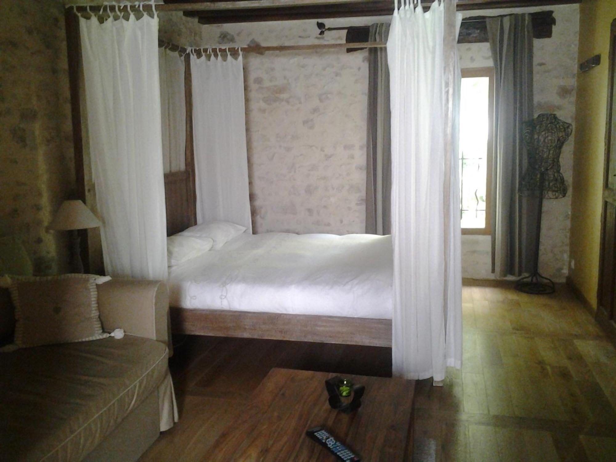 La Ferme Du Vintue Bed & Breakfast Etrechy  Ruang foto
